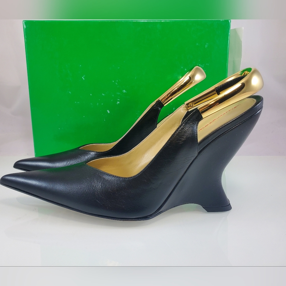 NWT$2,300 Bottega Veneta Punta Slingback Leather Wedge Pumps Sz 40.5 (10.5) - Picture 11 of 16